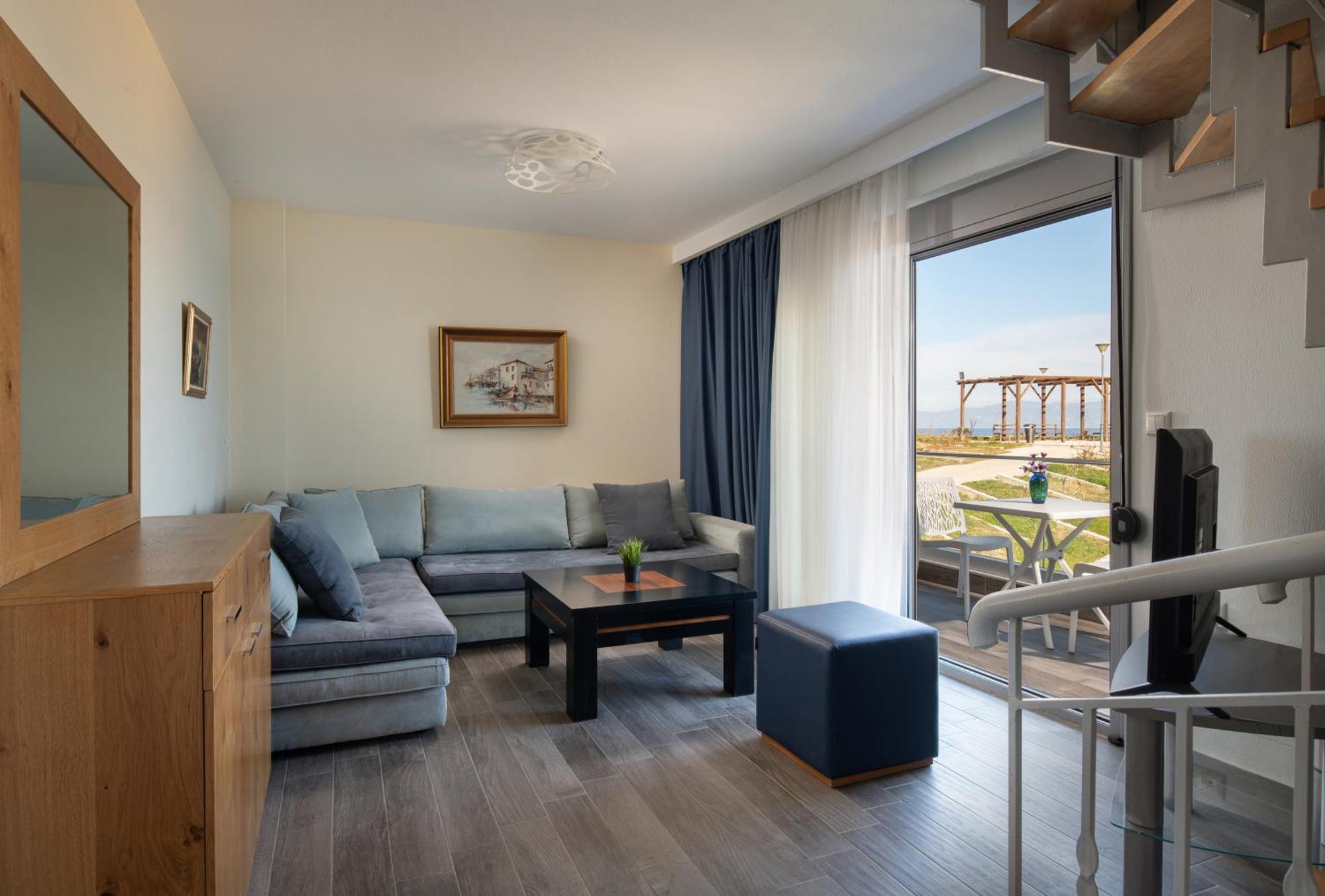 Almare Seaside Studios & Suites - Sarti Sithonia Экстерьер фото